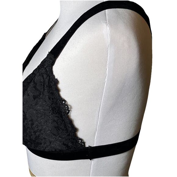Rene Rofe Black Lace Bralette L Wireless Padded Cross Back Velvet Straps - Picture 8 of 11